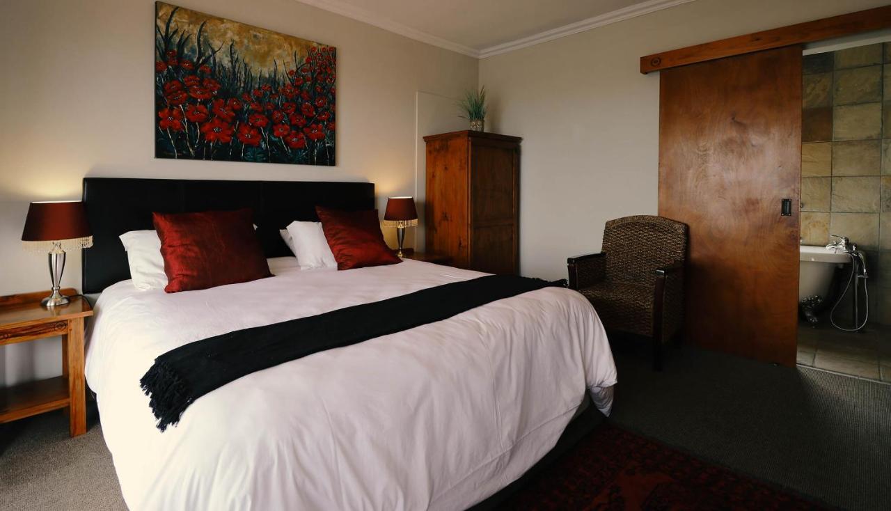 Sea Whisper Self Catering Apartment Jeffreys Bay Exterior photo